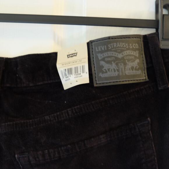 Levi’s 724 High Rise Slim Straight Corduroy Pants Black 18 Short W34 L30 NWT - Picture 4 of 10